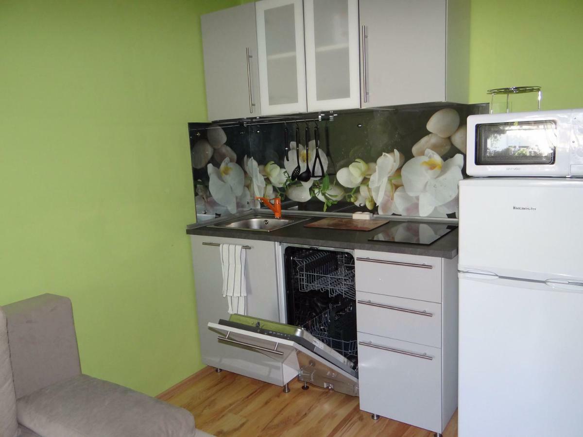 Apartment La