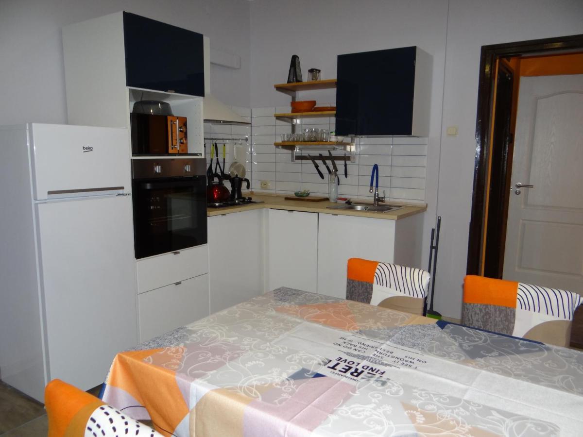 La Apartment *